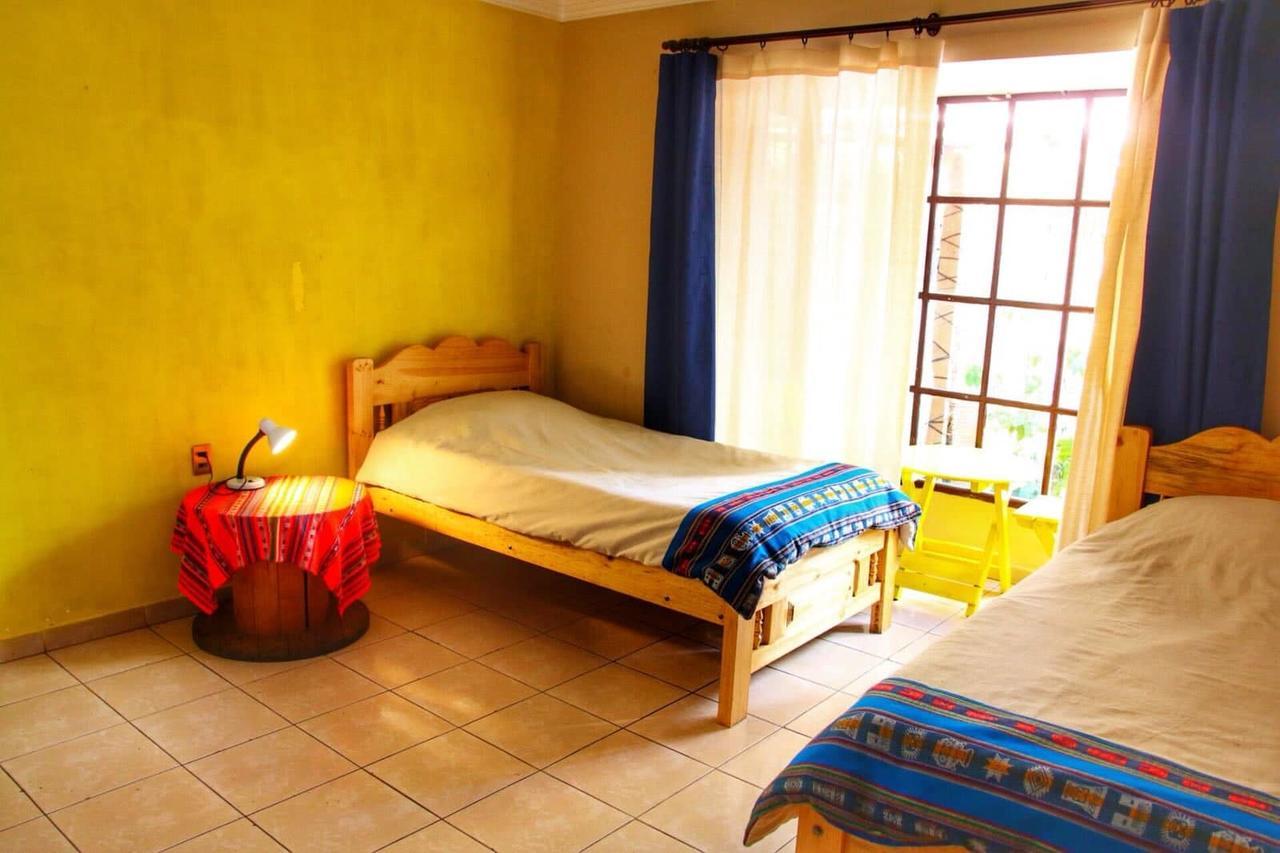 Jaguar House Hostel Cochabamba Exterior photo